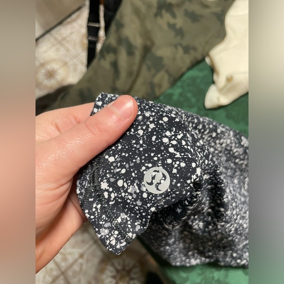 Lululemon Top Bundle 🍋 - Picture 4 of 11